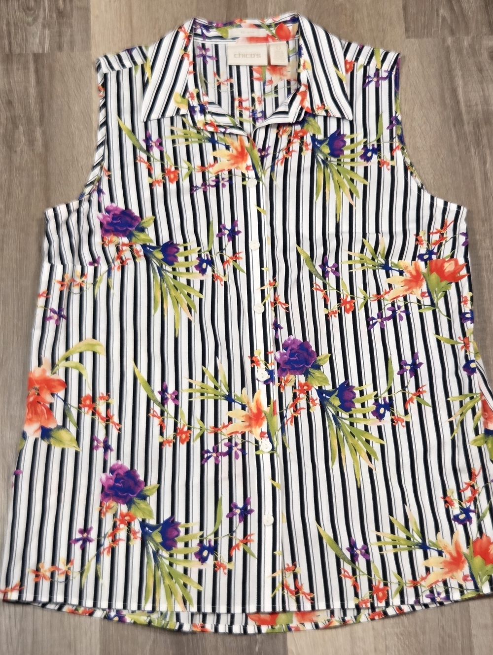 Chico's sleeveless button-up top striped and floral print Size 0(4)